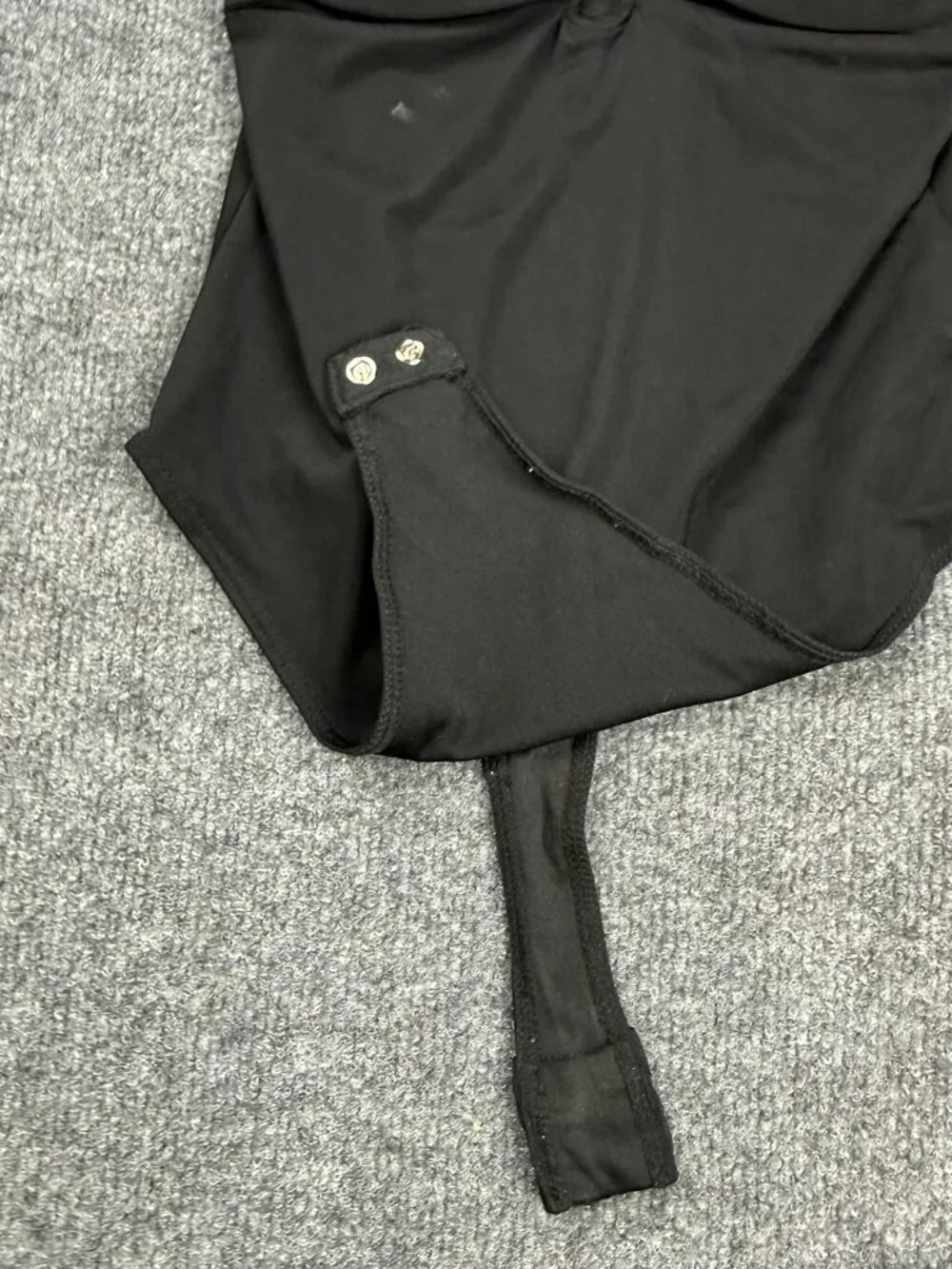 GUESS Black Thong Bodysuit Size Small Snap Crotch Sleeveless Camisole Flaw STAIN